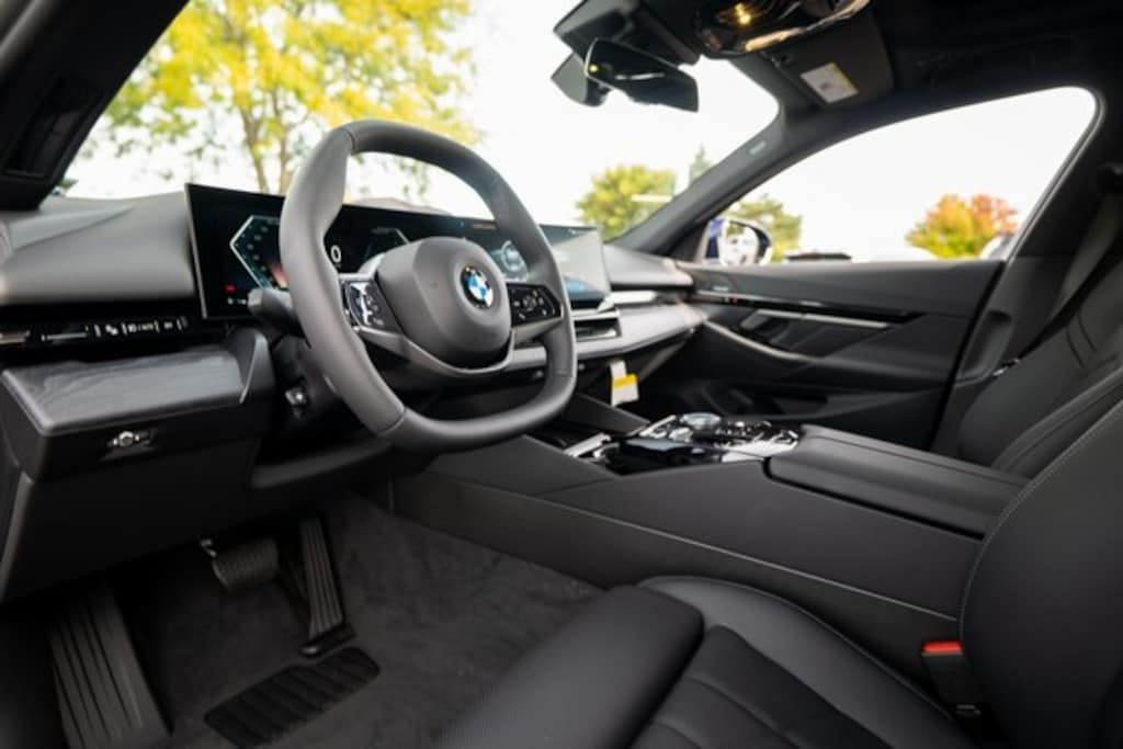 New 2026 BMW 530i xDrive Sedan