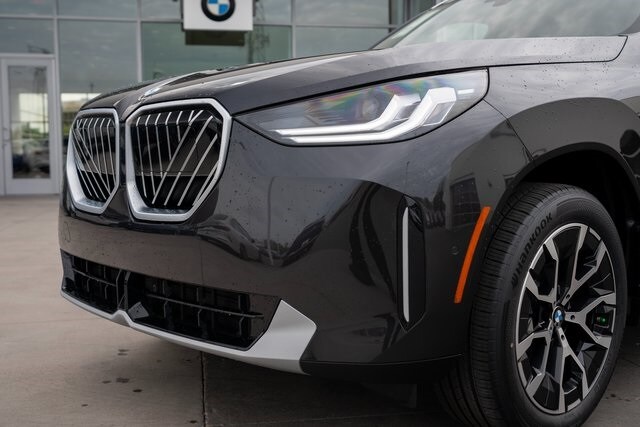 Used 2025 BMW X3 30 XDRIVE with VIN 5UX53GP09S9Z47014 for sale in Milwaukee, WI