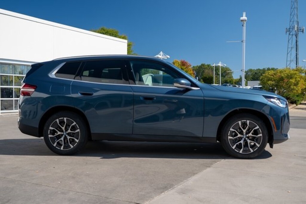 New 2026 BMW X3 30 xDrive SUV