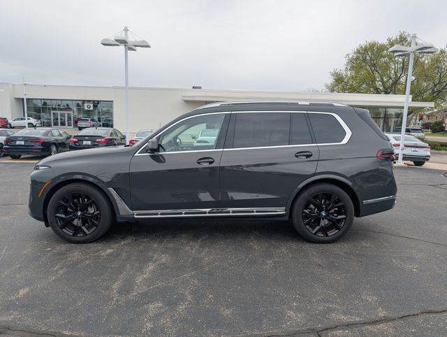 2024 BMW X7