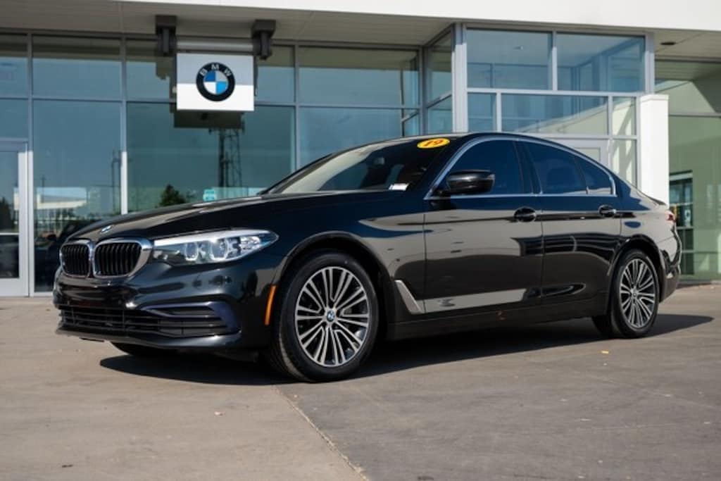 Used 2019 BMW 5 Series 530i xDrive Sedan