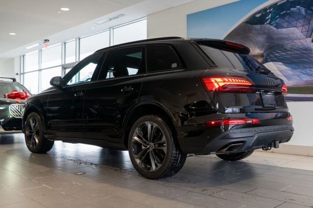 Used 2025 Audi Q7 55 Premium Plus SUV