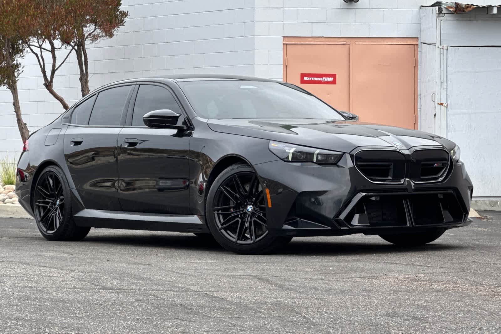 Thumbnail: 2025 BMW M5 - 5