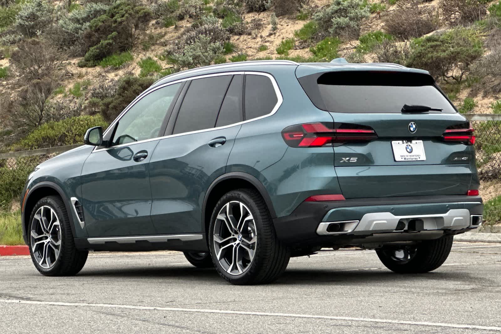 Thumbnail: 2026 BMW X5 - 6