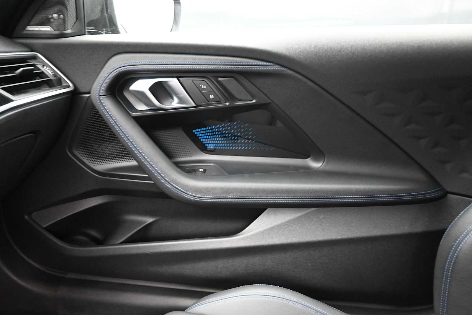 2024 BMW 2 Series 230i - Photo 16