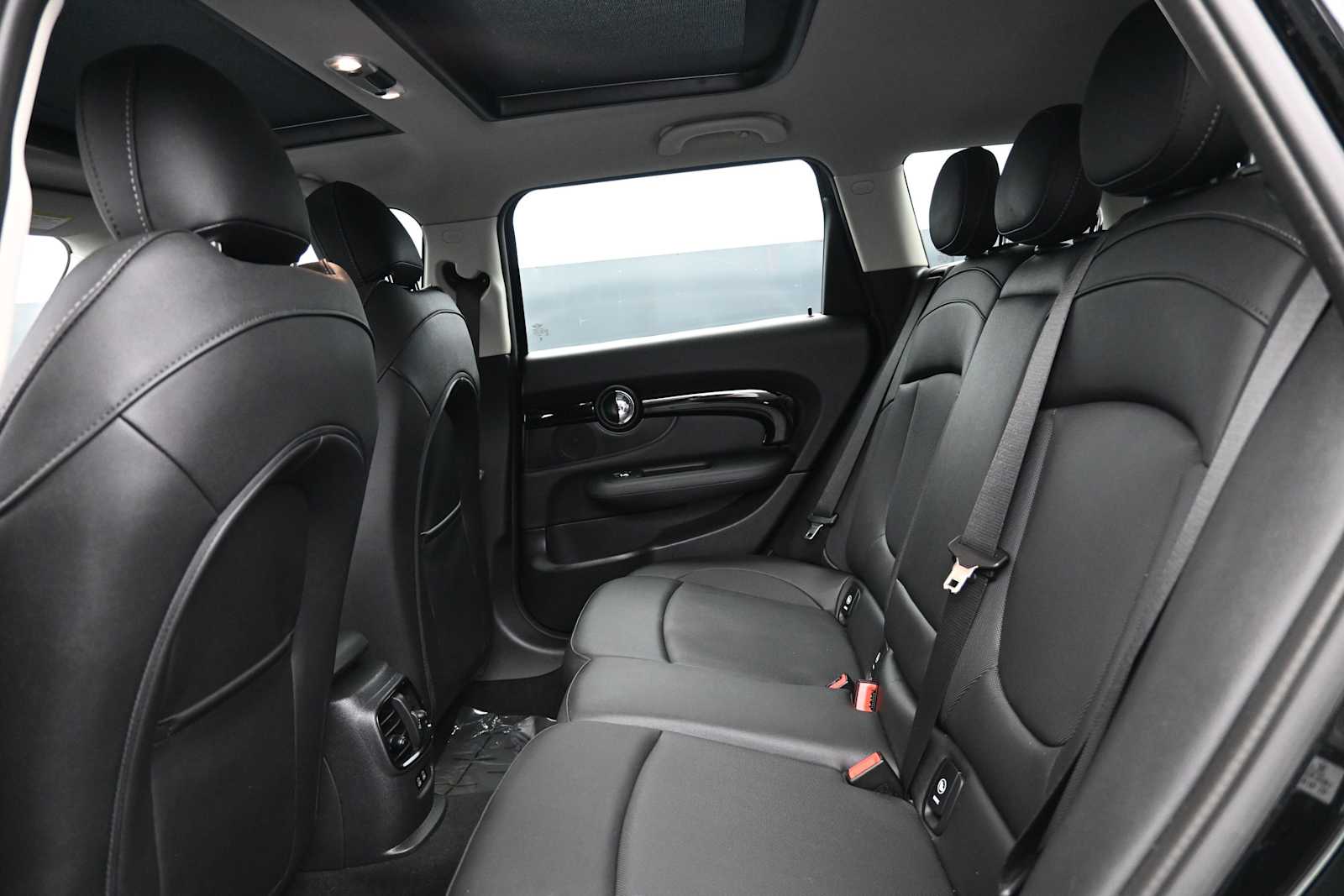 Thumbnail: 2024 MINI Cooper Clubman - 14