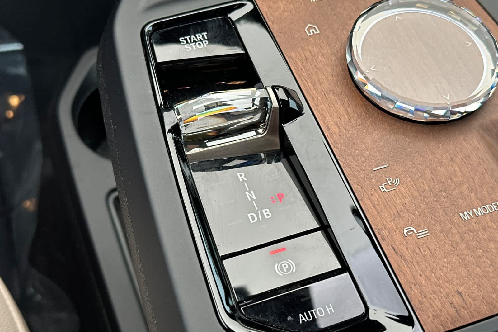 Thumbnail: 2026 BMW iX - 24