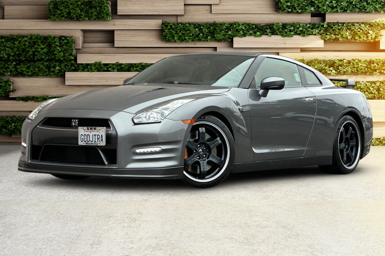 2013 Nissan GT-R Black Edition Hero Image