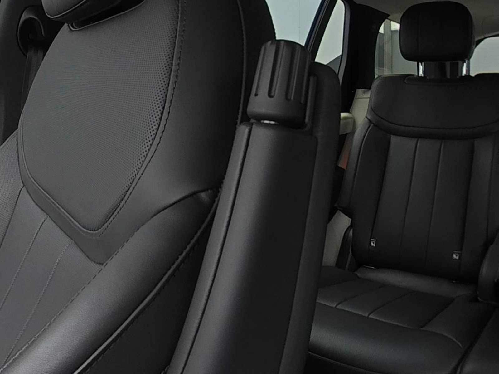 2023 Land Rover Range Rover SE - Photo 27
