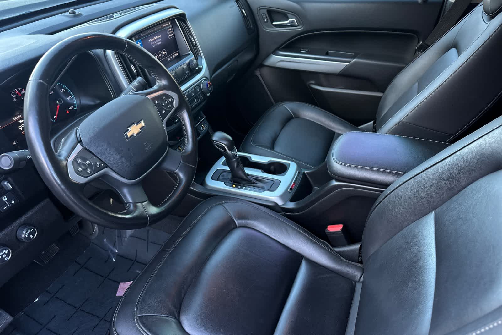 Thumbnail: 2022 Chevrolet Colorado - 11