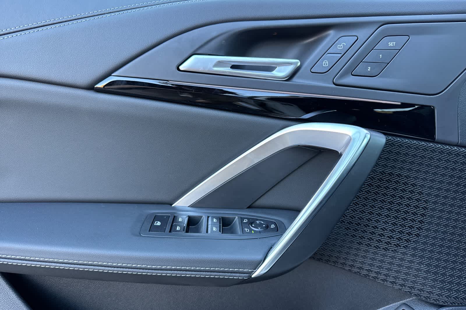 Thumbnail: 2026 BMW X1 - 13