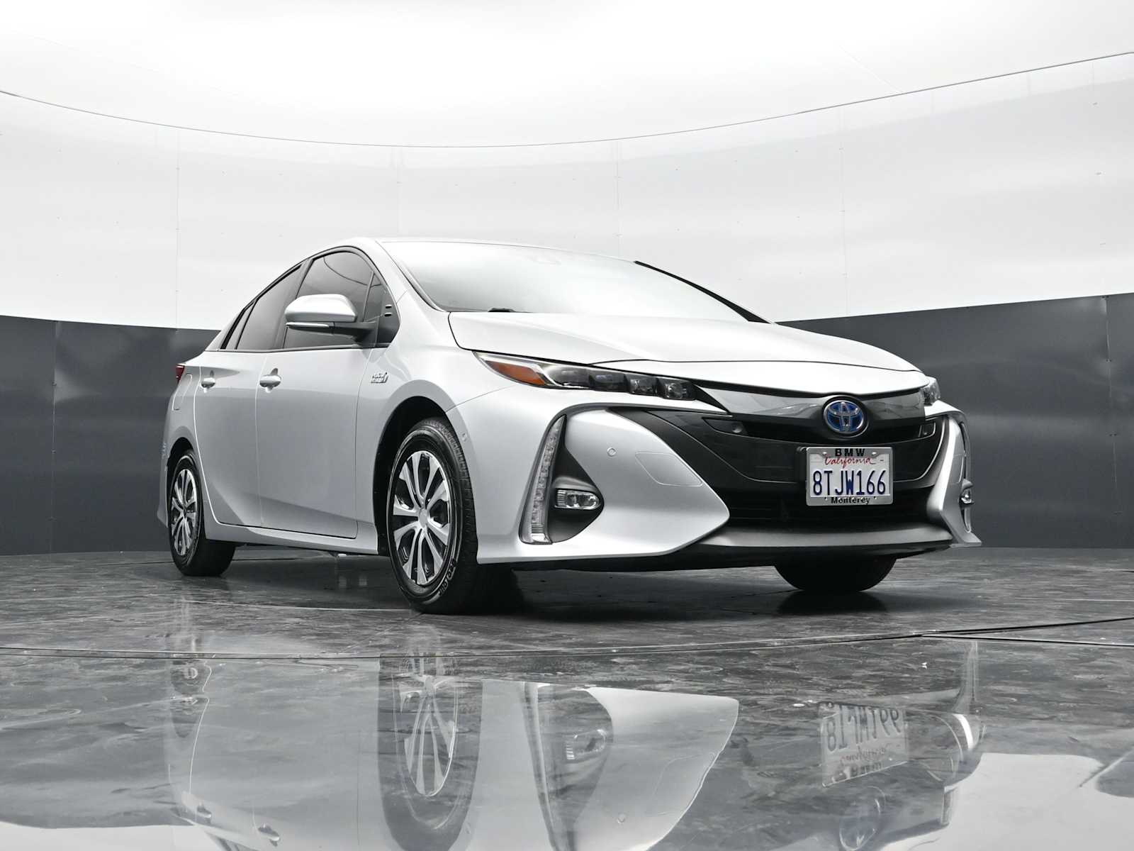 Thumbnail: 2021 Toyota Prius Prime - 26