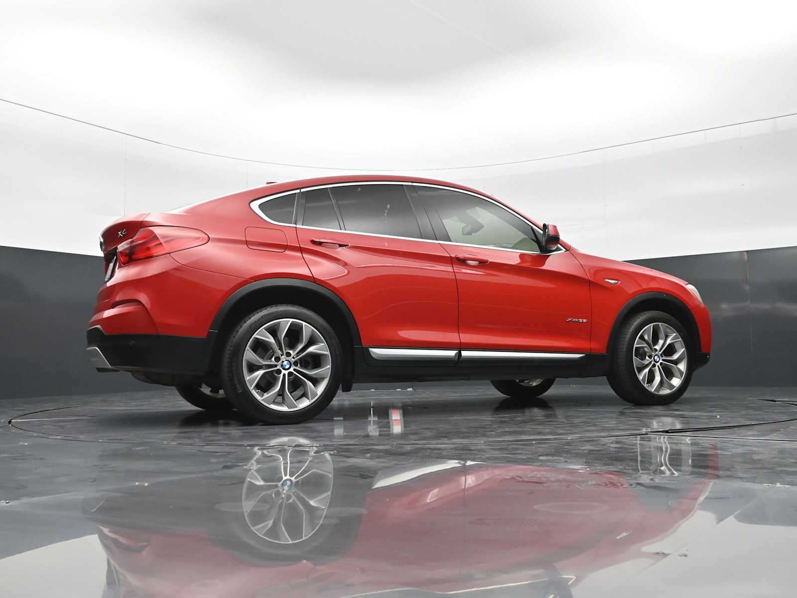 Thumbnail: 2016 BMW X4 - 30