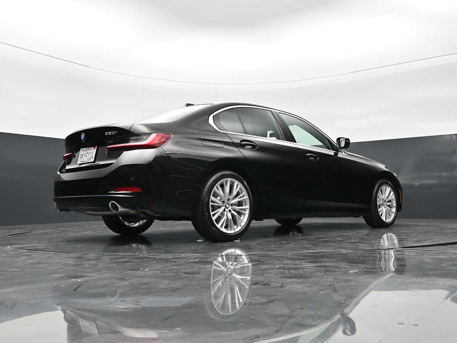 Thumbnail: 2024 BMW 3 Series - 29