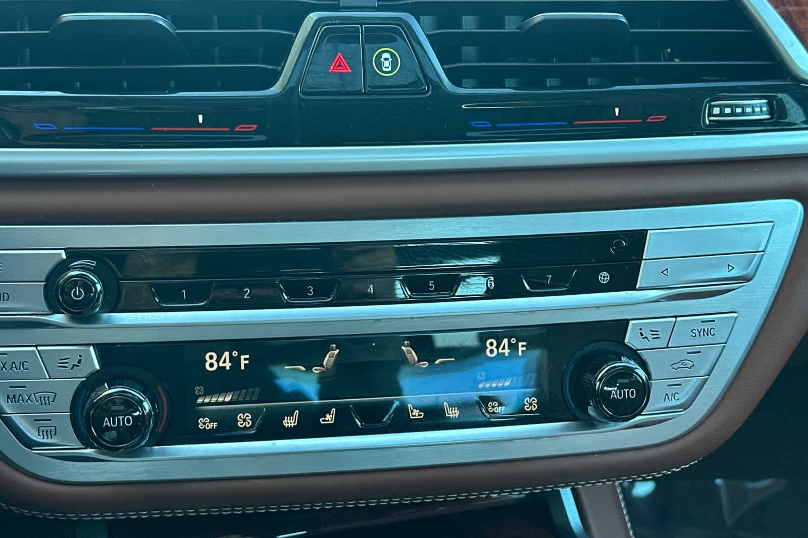 Thumbnail: 2021 BMW 7 Series - 23