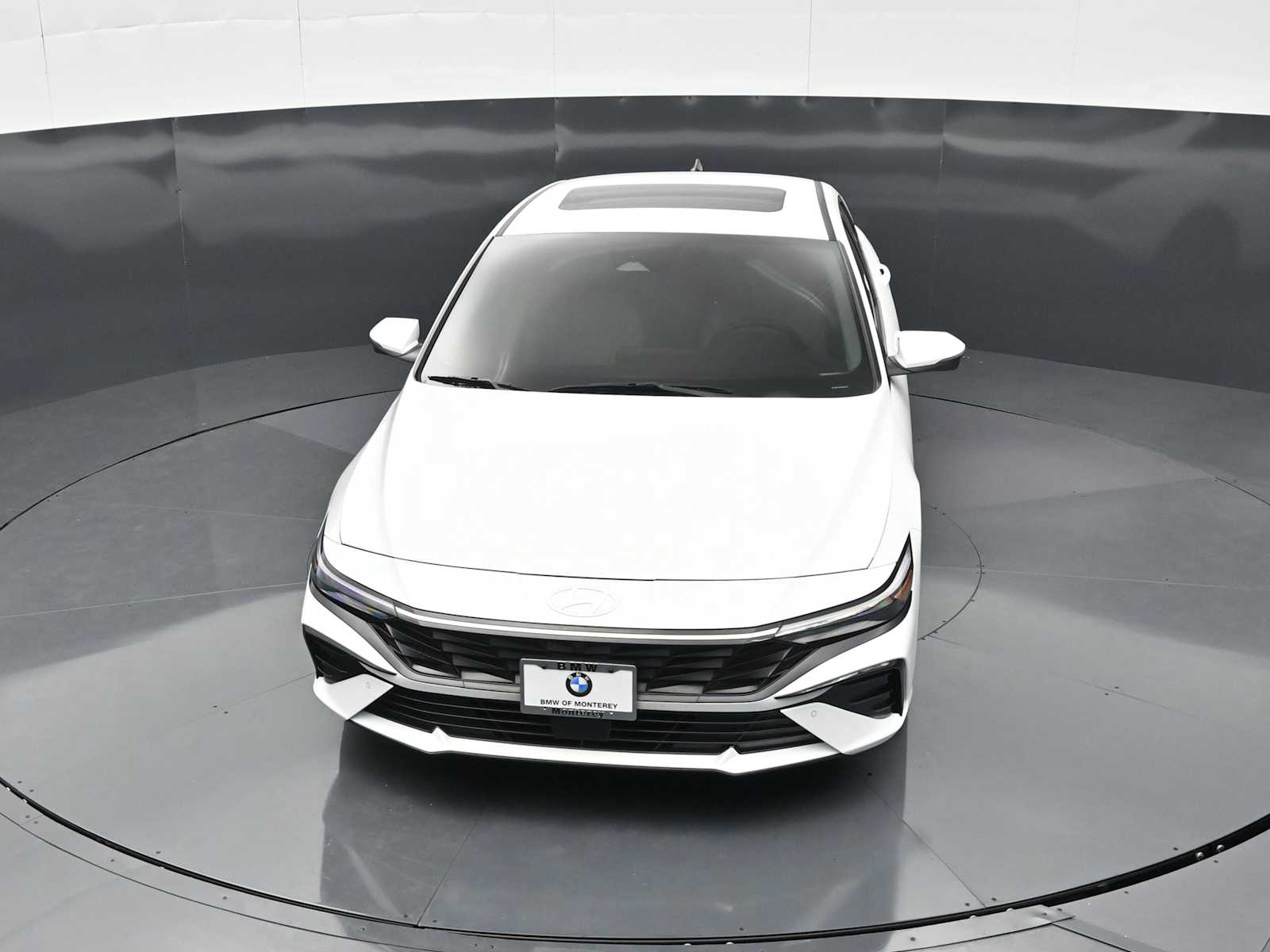 2024 Hyundai Elantra Limited - Photo 18