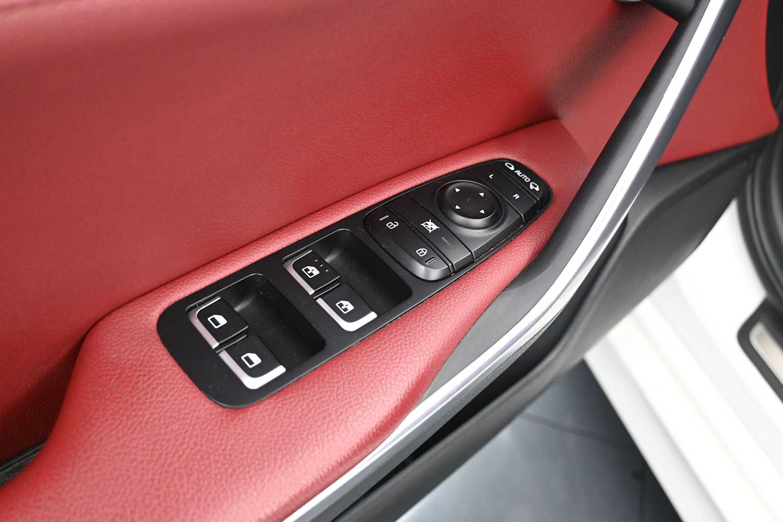 2022 Kia Stinger GT1 - Photo 8