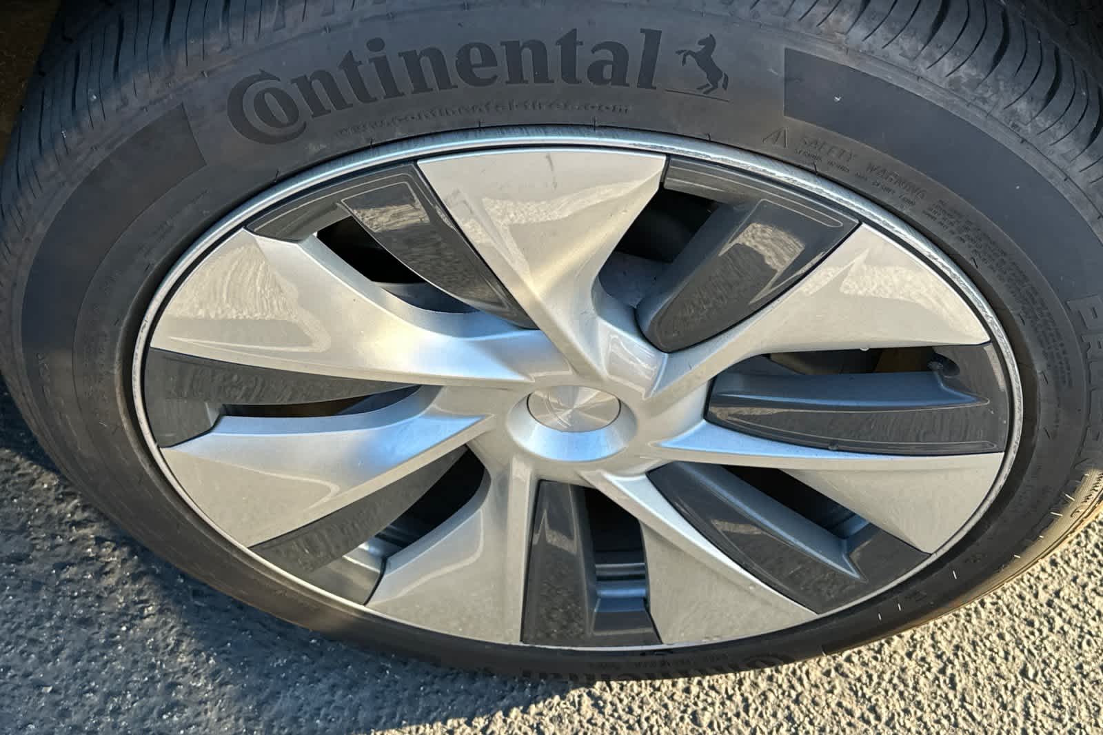 Thumbnail: 2024 Tesla Model Y - 16