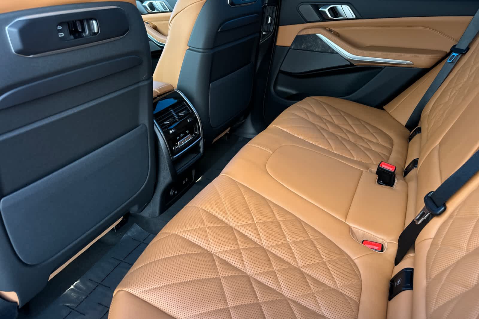 Thumbnail: 2026 BMW X5 - 4