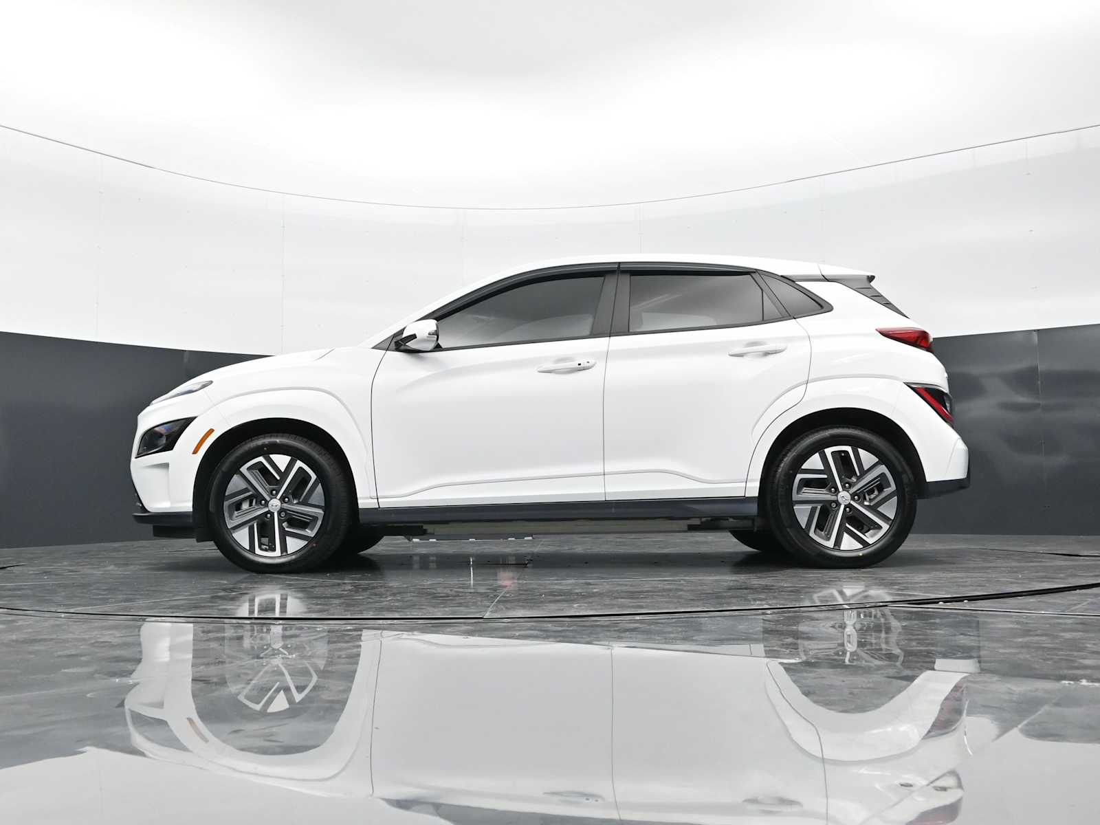 Thumbnail: 2023 Hyundai Kona - 31
