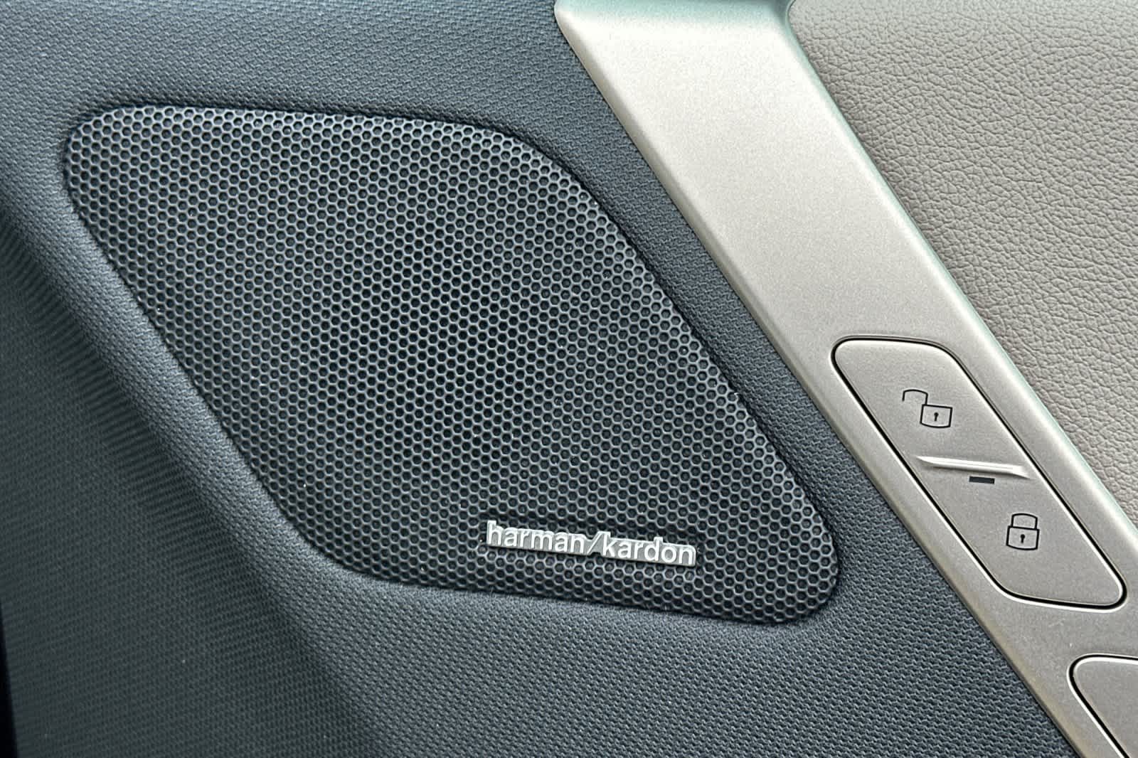 Thumbnail: 2026 BMW iX - 19