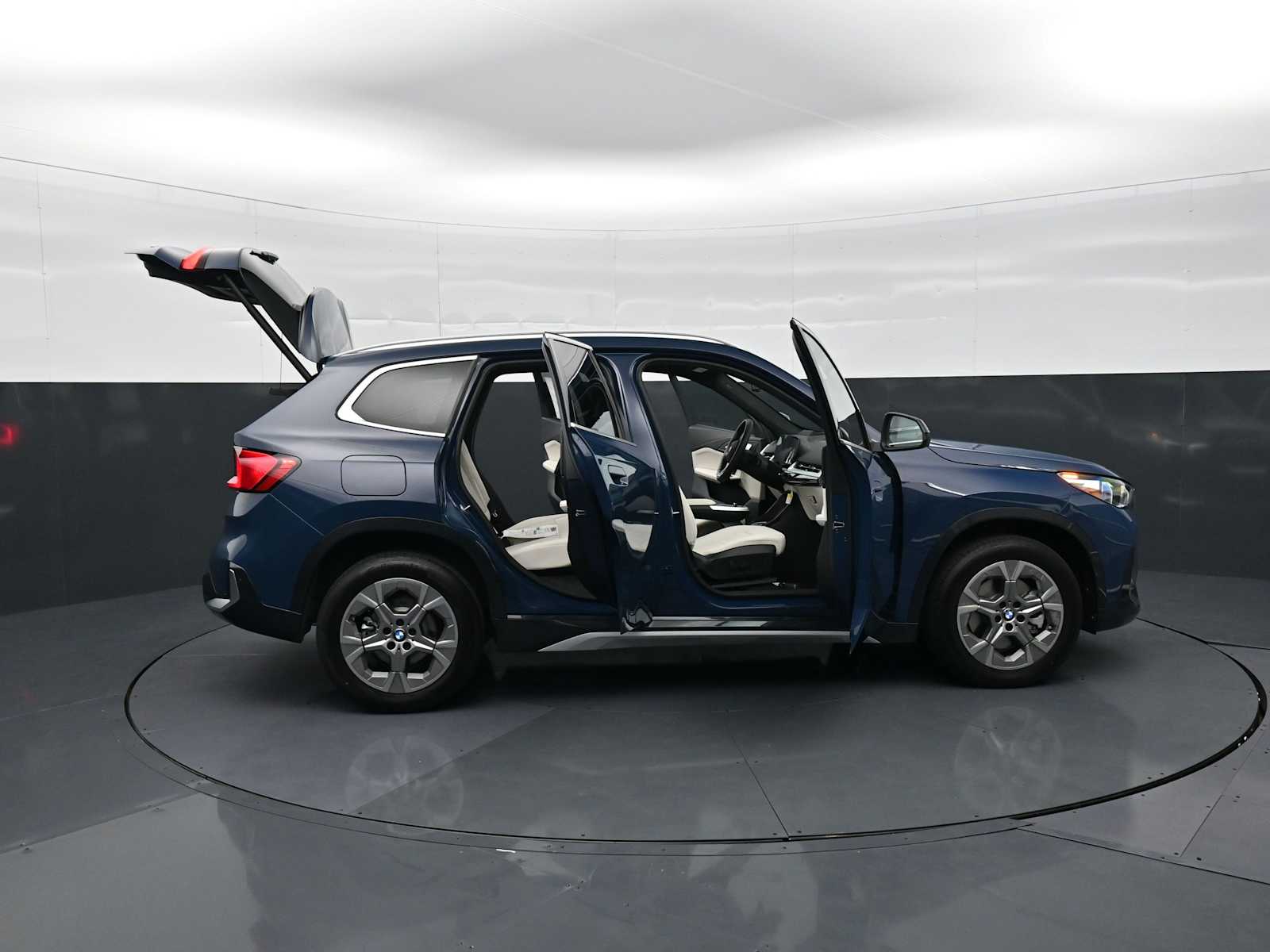 Thumbnail: 2026 BMW X1 - 35