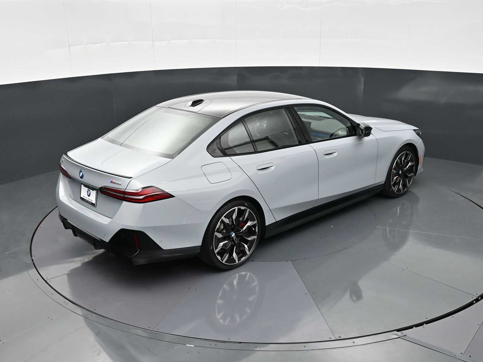 Thumbnail: 2026 BMW i5 - 21
