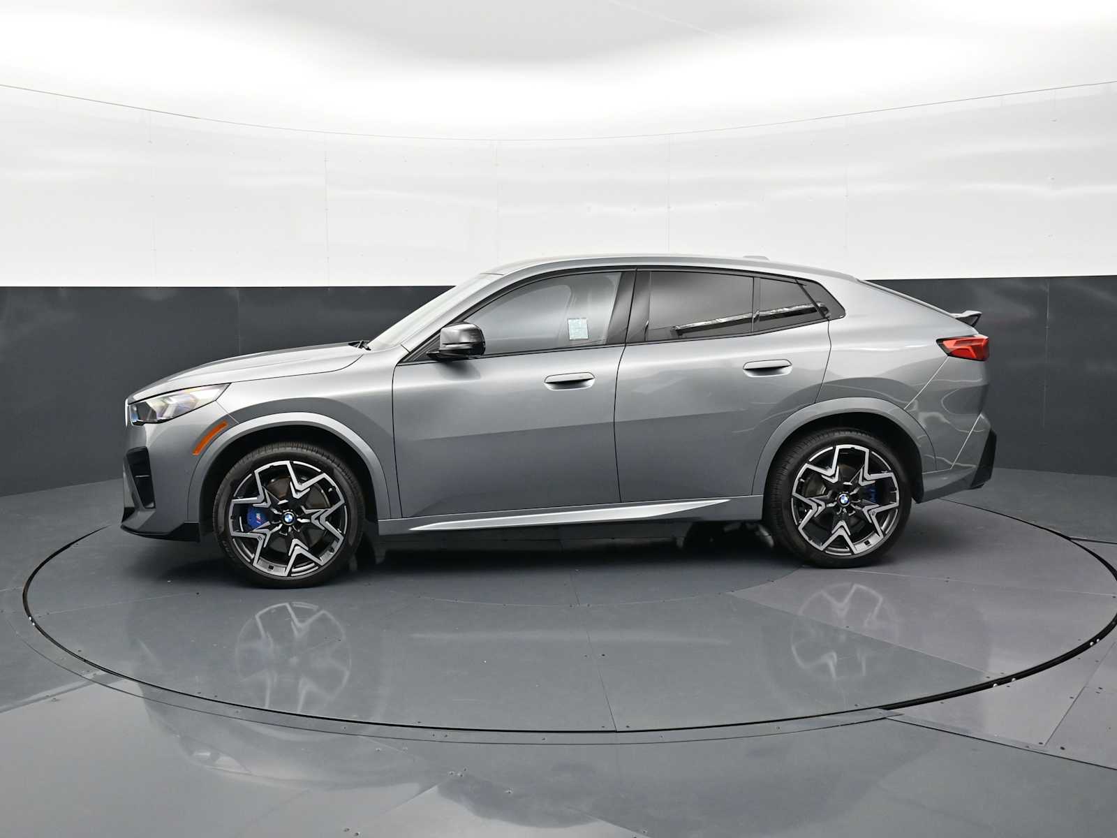 Thumbnail: 2025 BMW X2 - 8