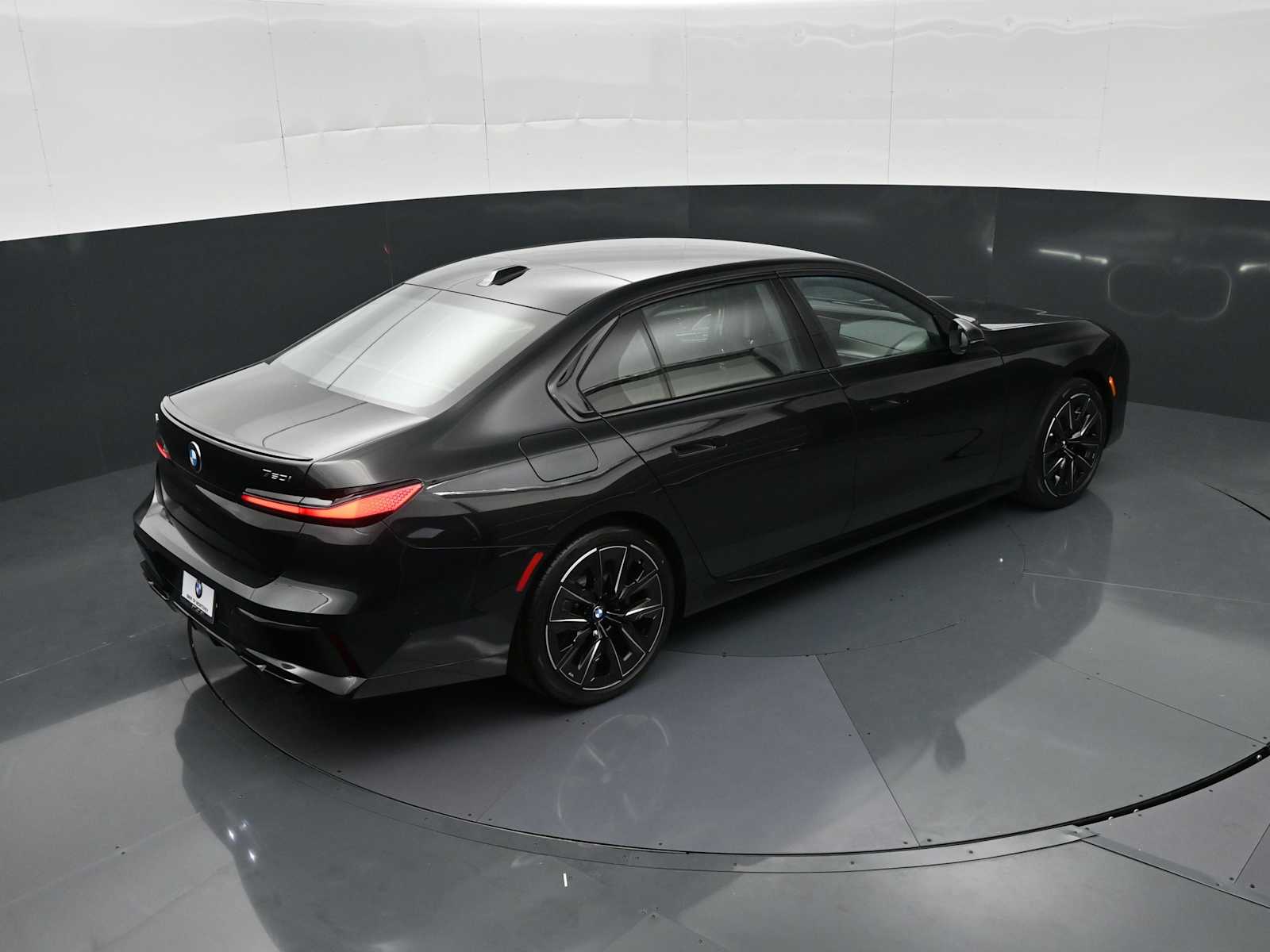 Thumbnail: 2026 BMW 7 Series - 21