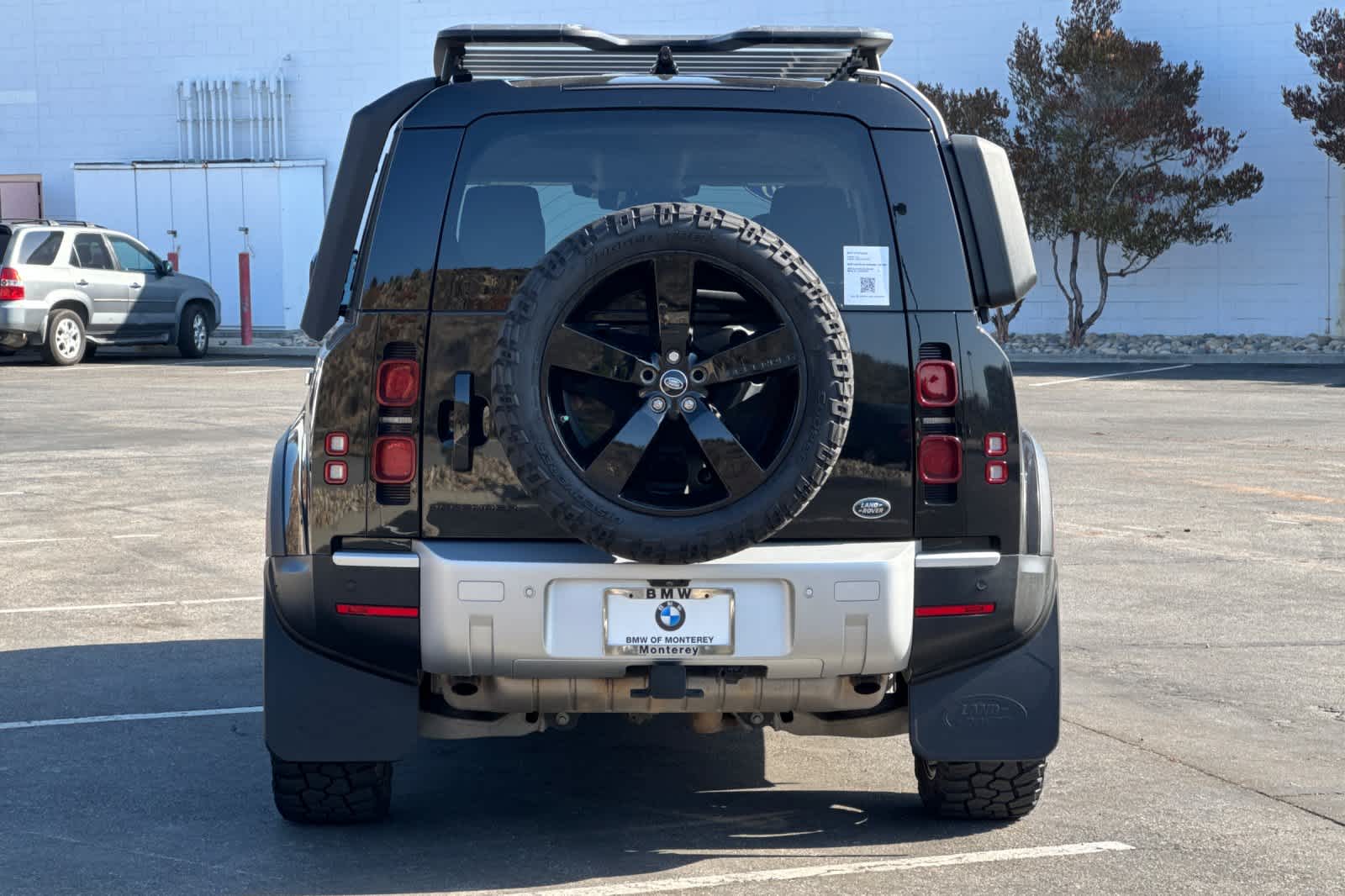 Thumbnail: 2020 Land Rover Defender - 8