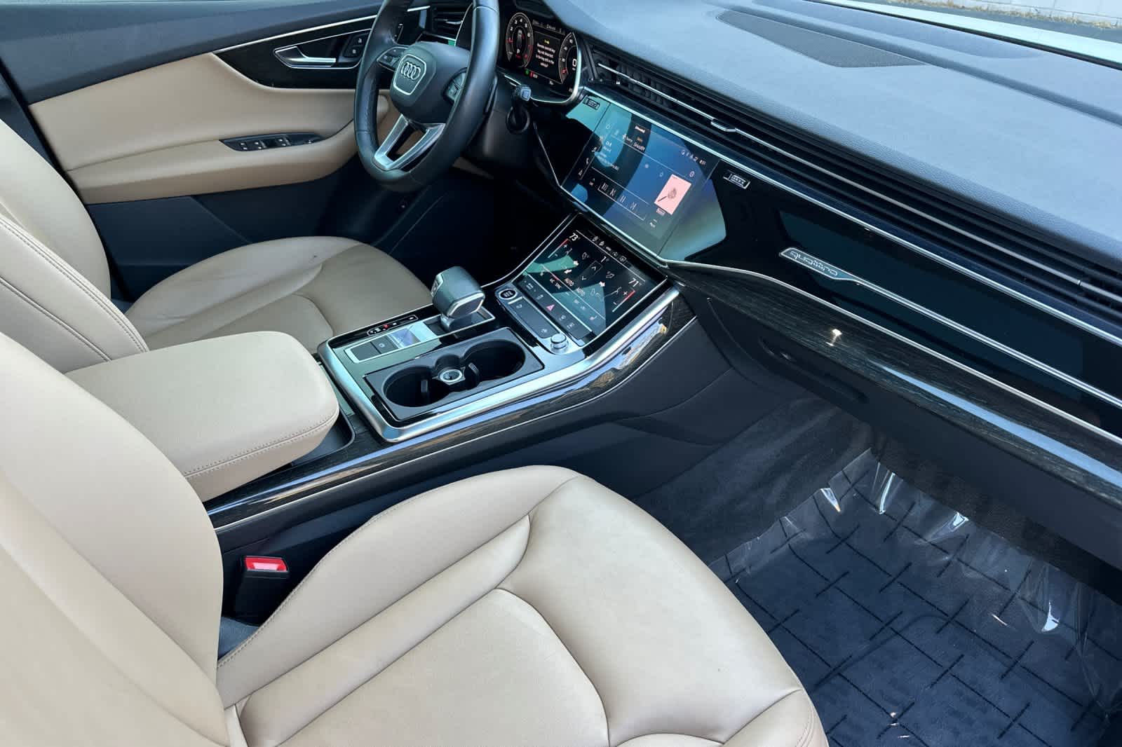 Thumbnail: 2022 Audi Q7 - 16