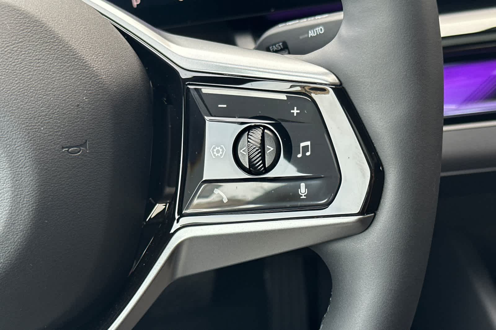 Thumbnail: 2024 BMW i5 - 27