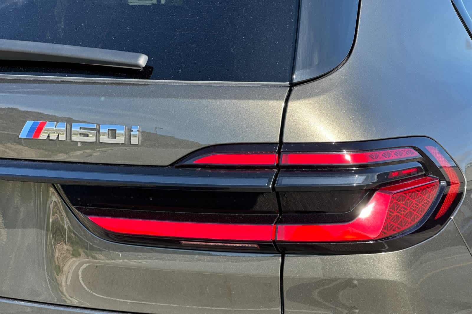 Thumbnail: 2026 BMW X7 - 11