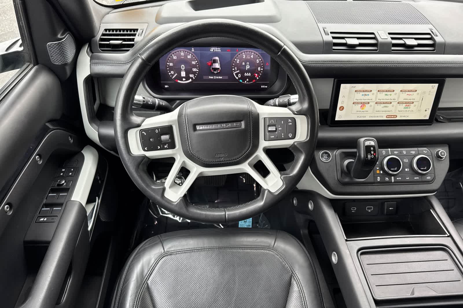 Thumbnail: 2020 Land Rover Defender - 15