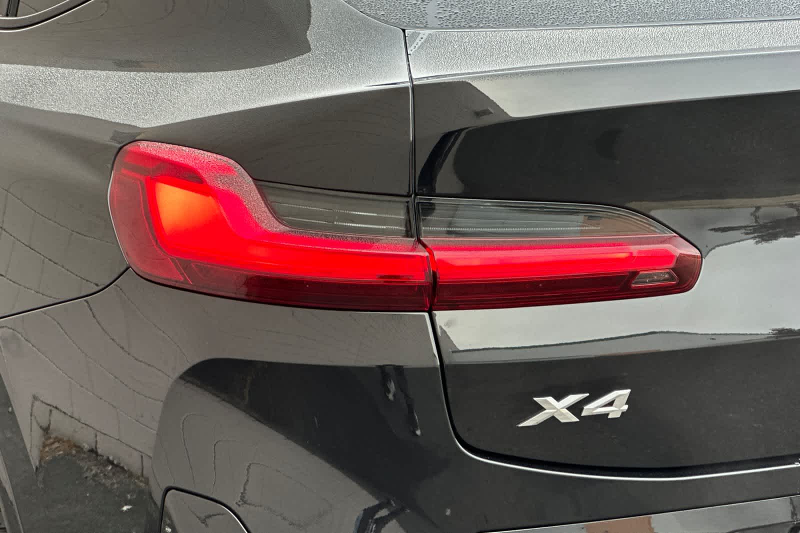 Thumbnail: 2025 BMW X4 - 11