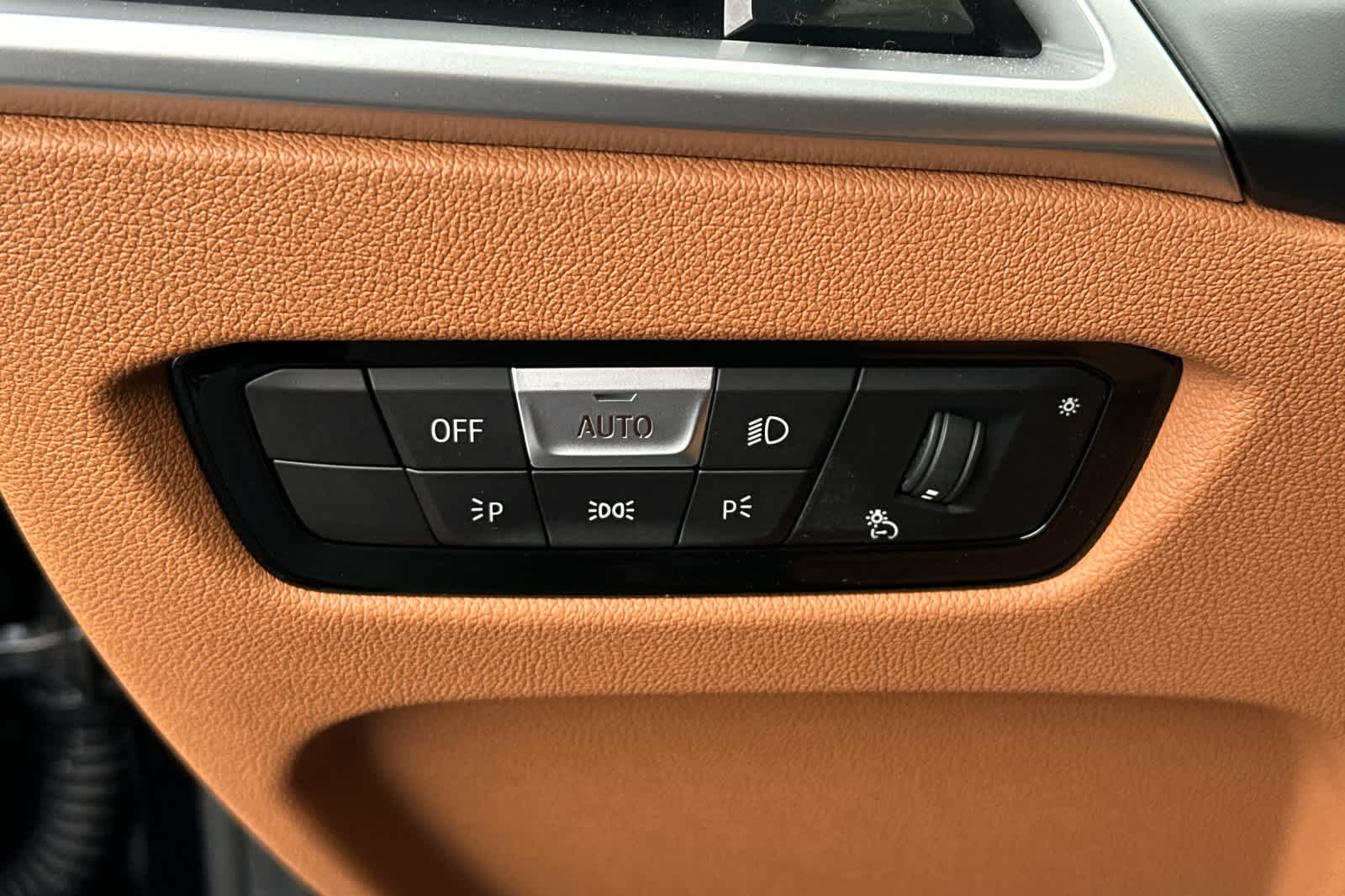 Thumbnail: 2025 BMW 3 Series - 30