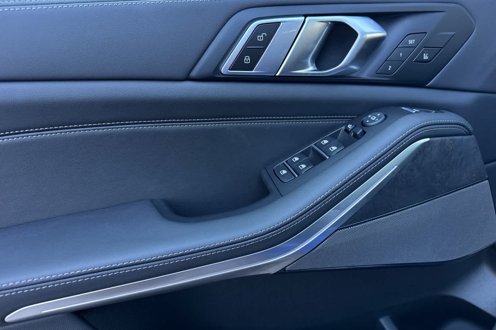 Thumbnail: 2026 BMW X5 - 13