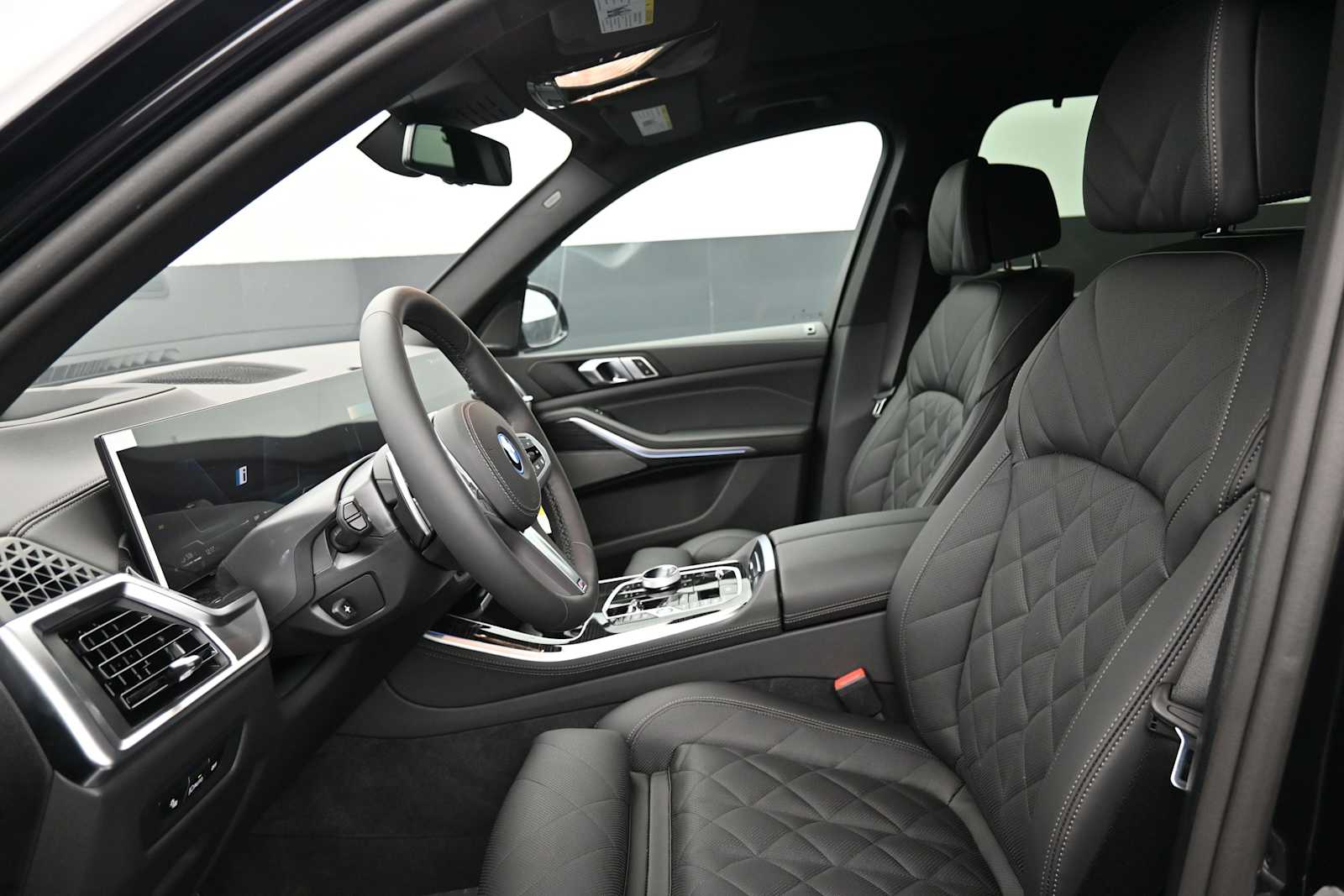 Thumbnail: 2026 BMW X5 - 10