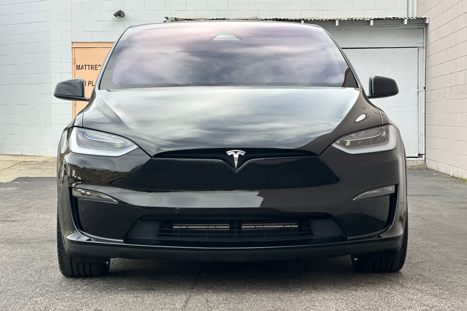Thumbnail: 2022 Tesla Model X - 10
