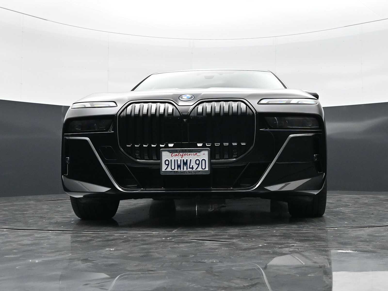 Thumbnail: 2025 BMW 7 Series - 24