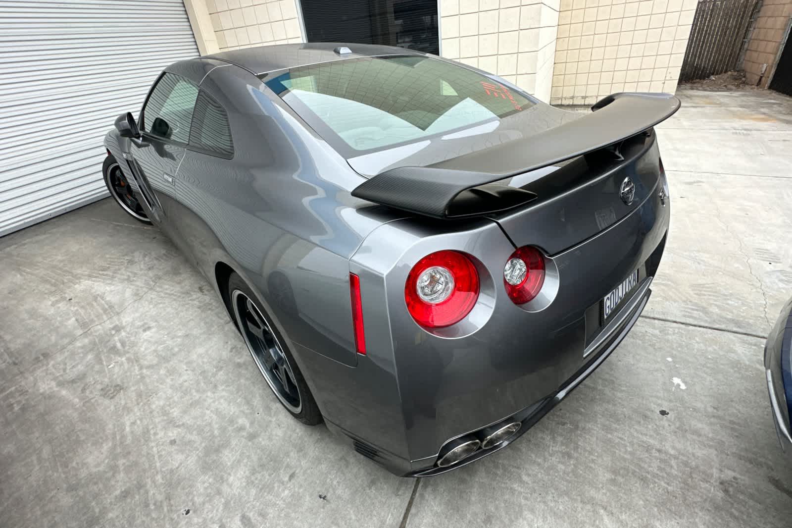 2013 Nissan GT-R Black Edition 4