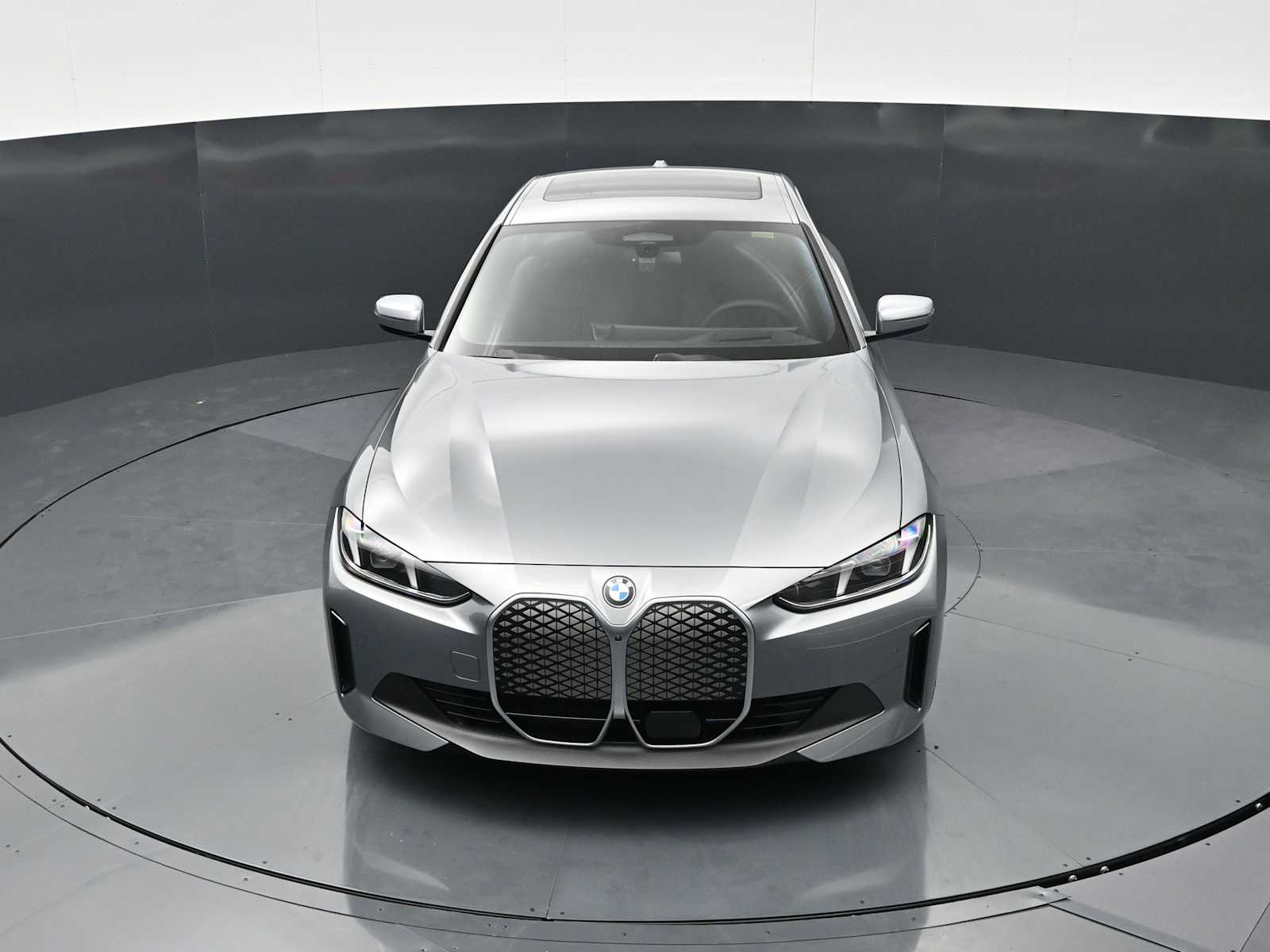 Thumbnail: 2026 BMW i4 - 18