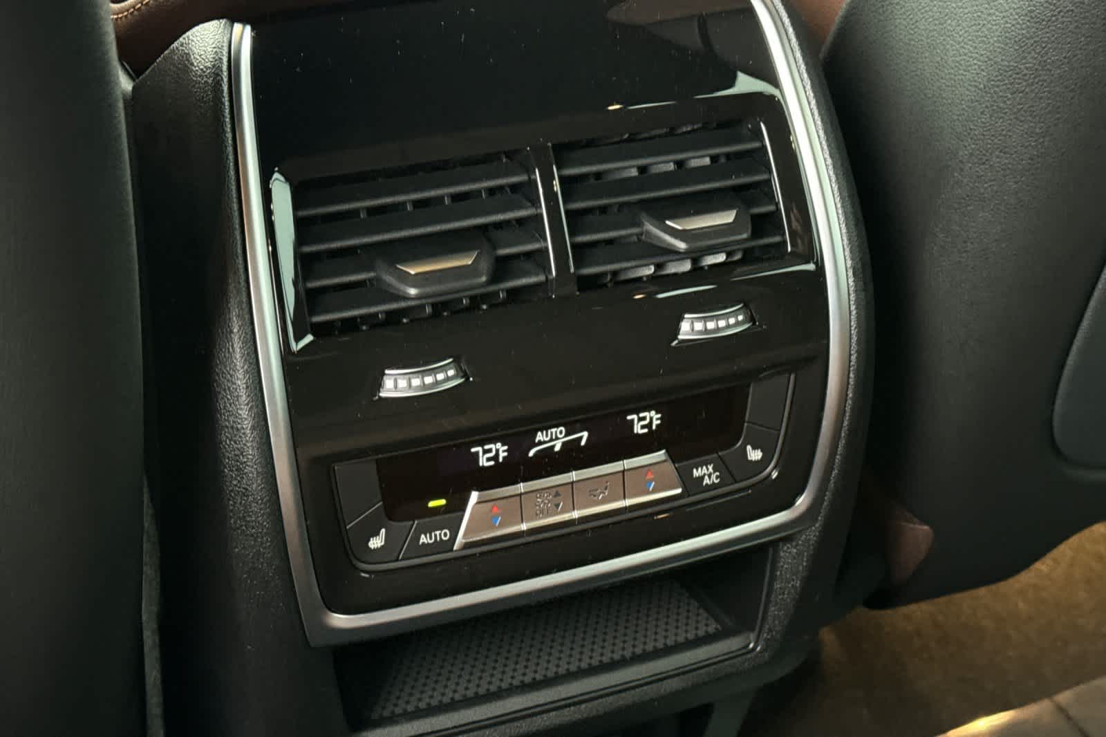 Thumbnail: 2026 BMW X5 - 16