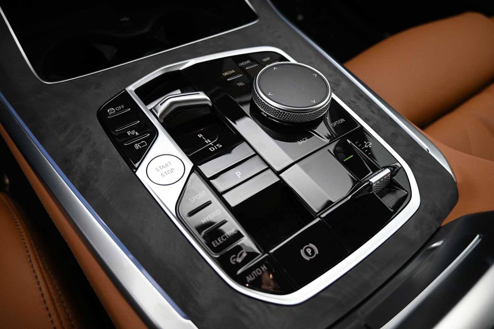 Thumbnail: 2026 BMW X5 - 12