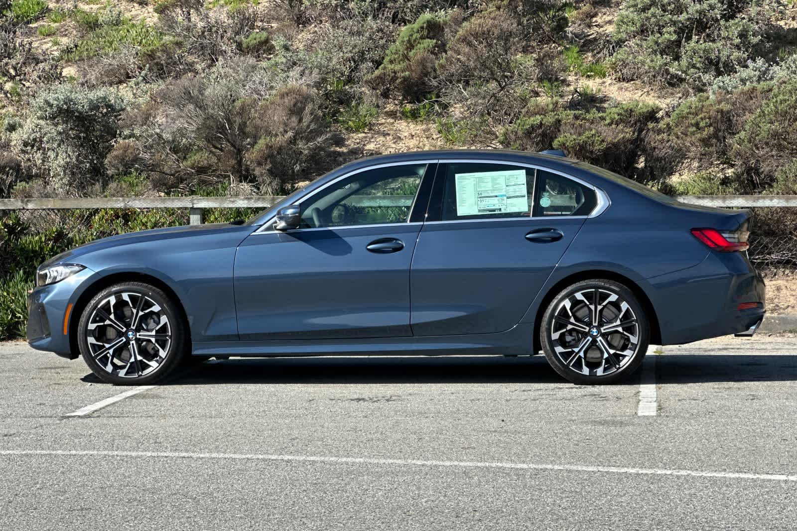 Thumbnail: 2026 BMW 3 Series - 5