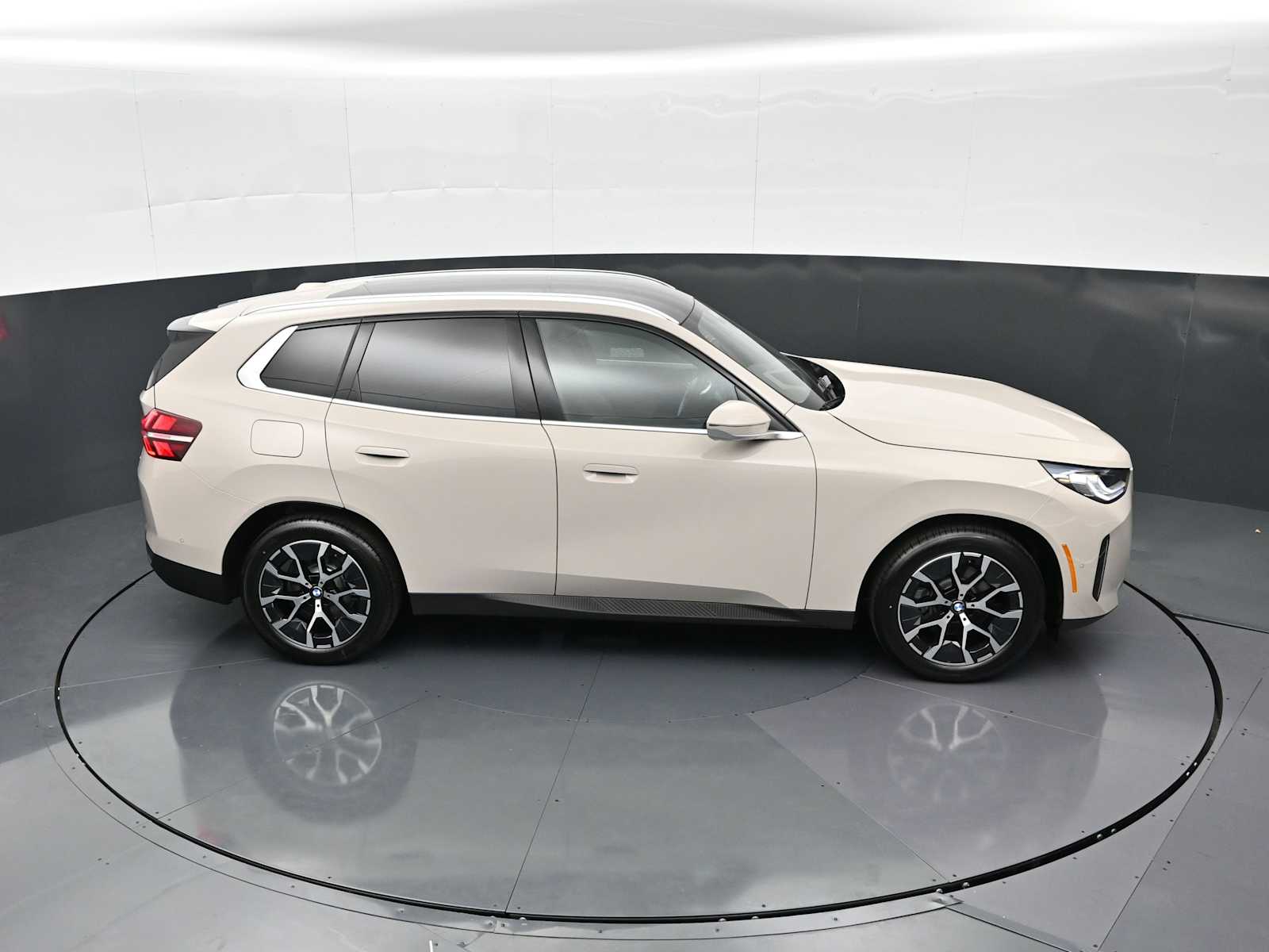 Thumbnail: 2026 BMW X3 - 20