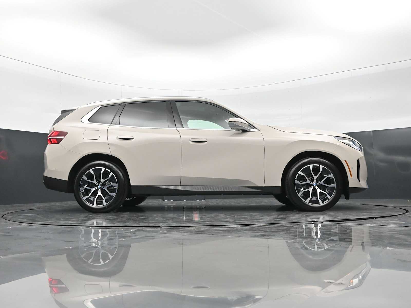 Thumbnail: 2026 BMW X3 - 28