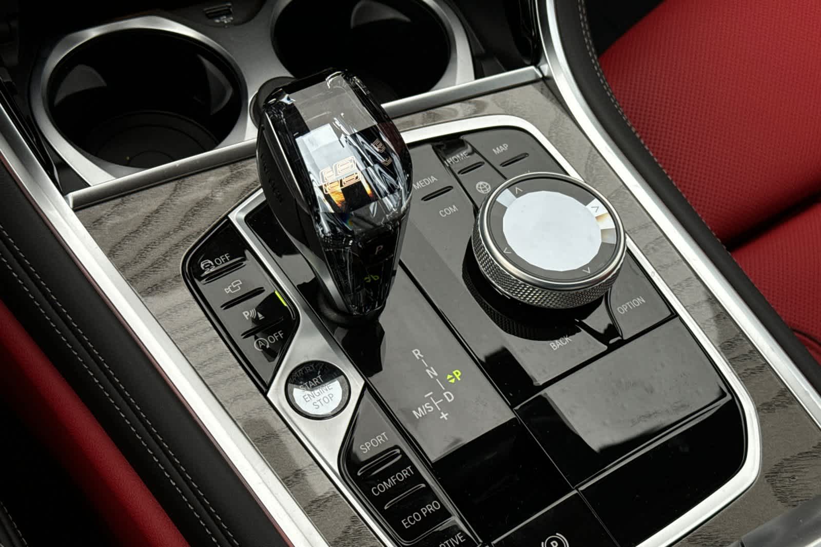 Thumbnail: 2026 BMW 8 Series - 21