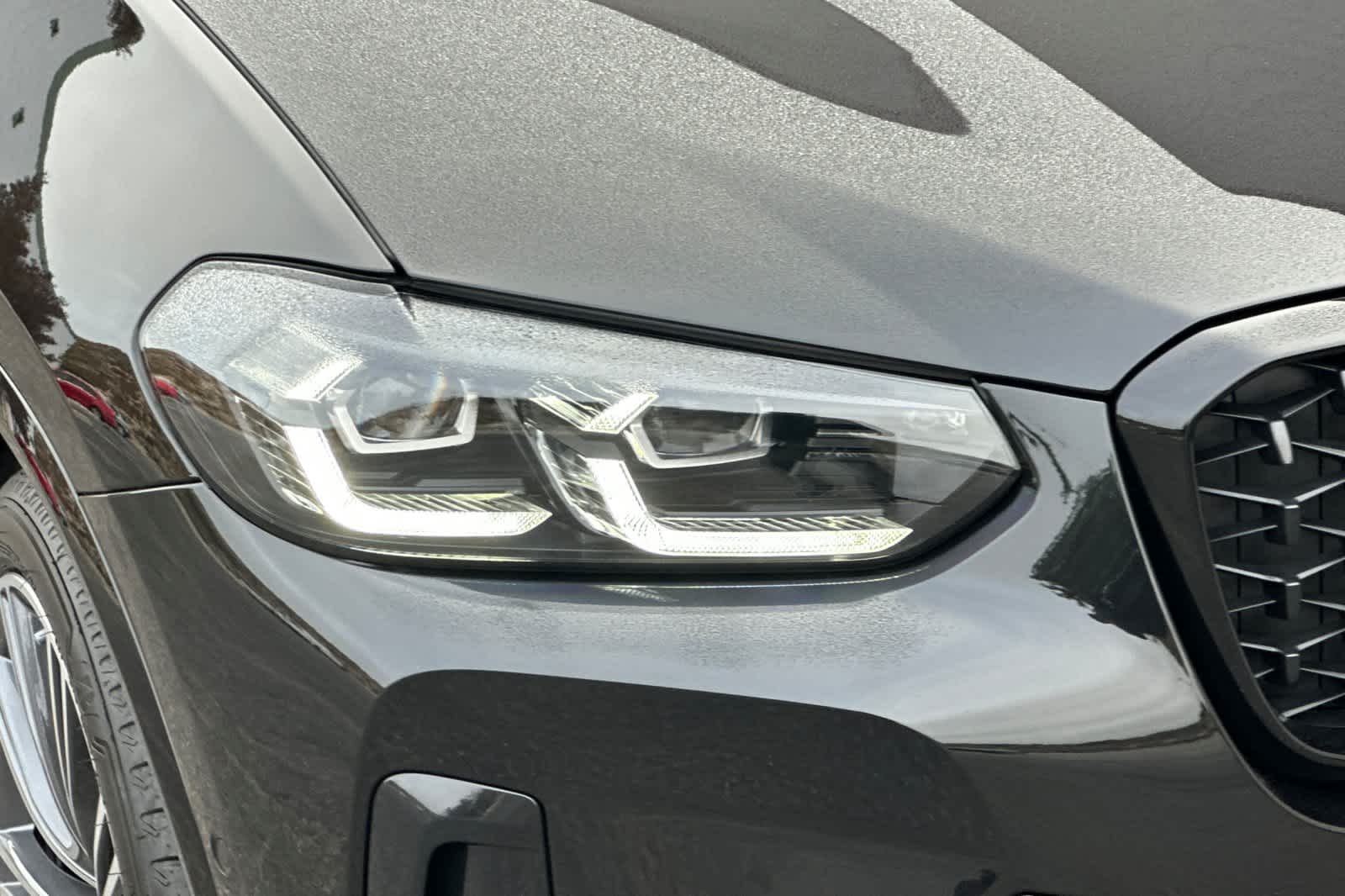 Thumbnail: 2025 BMW X4 - 29