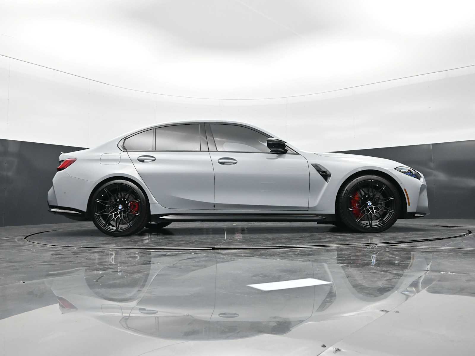 Thumbnail: 2023 BMW M3 - 30